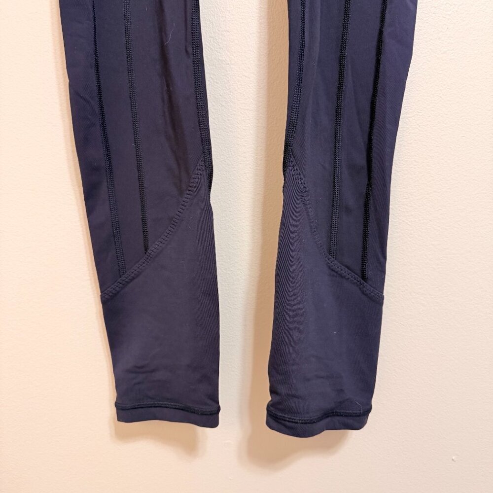 Lululemon All The Right Places Crop Leggings 4 Navy Blue Teal Printed Yoga Pants - Picture 5 of 7